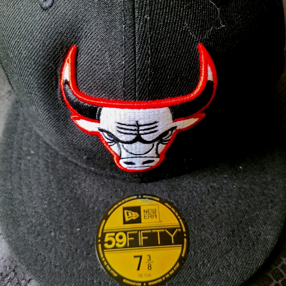Bulls Fitted Cap